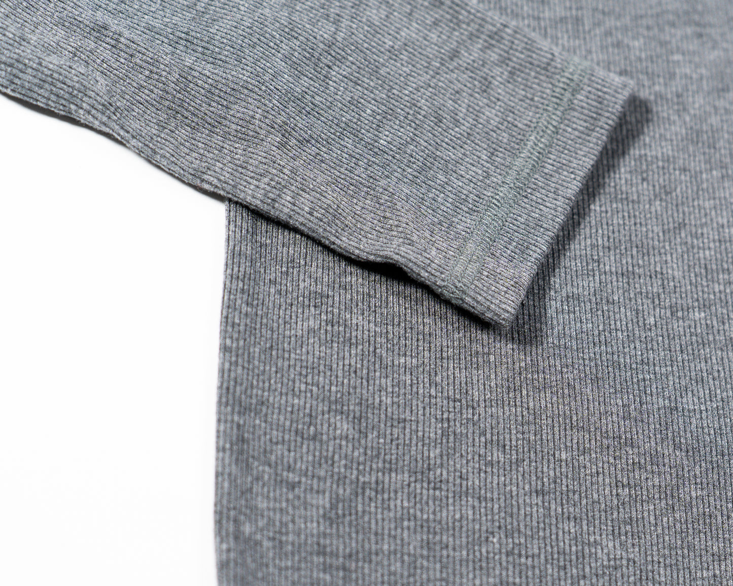 T-Shirt a Costine Ricamo