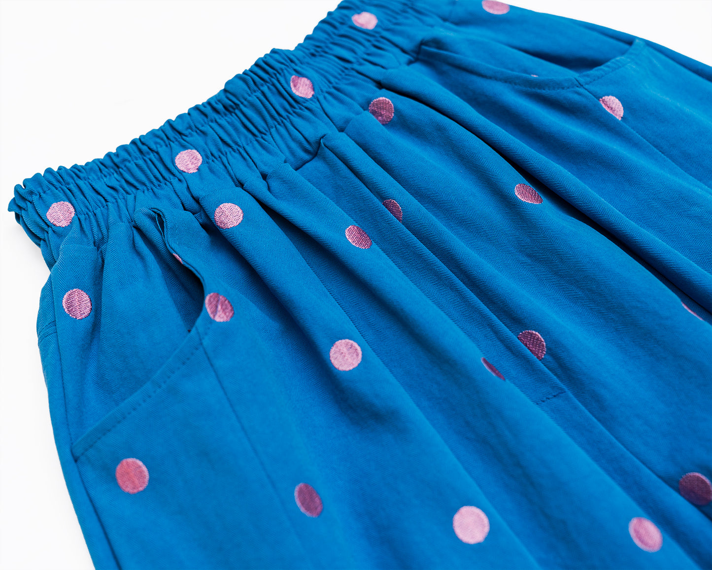 Pantalone con Bolli Ricamati