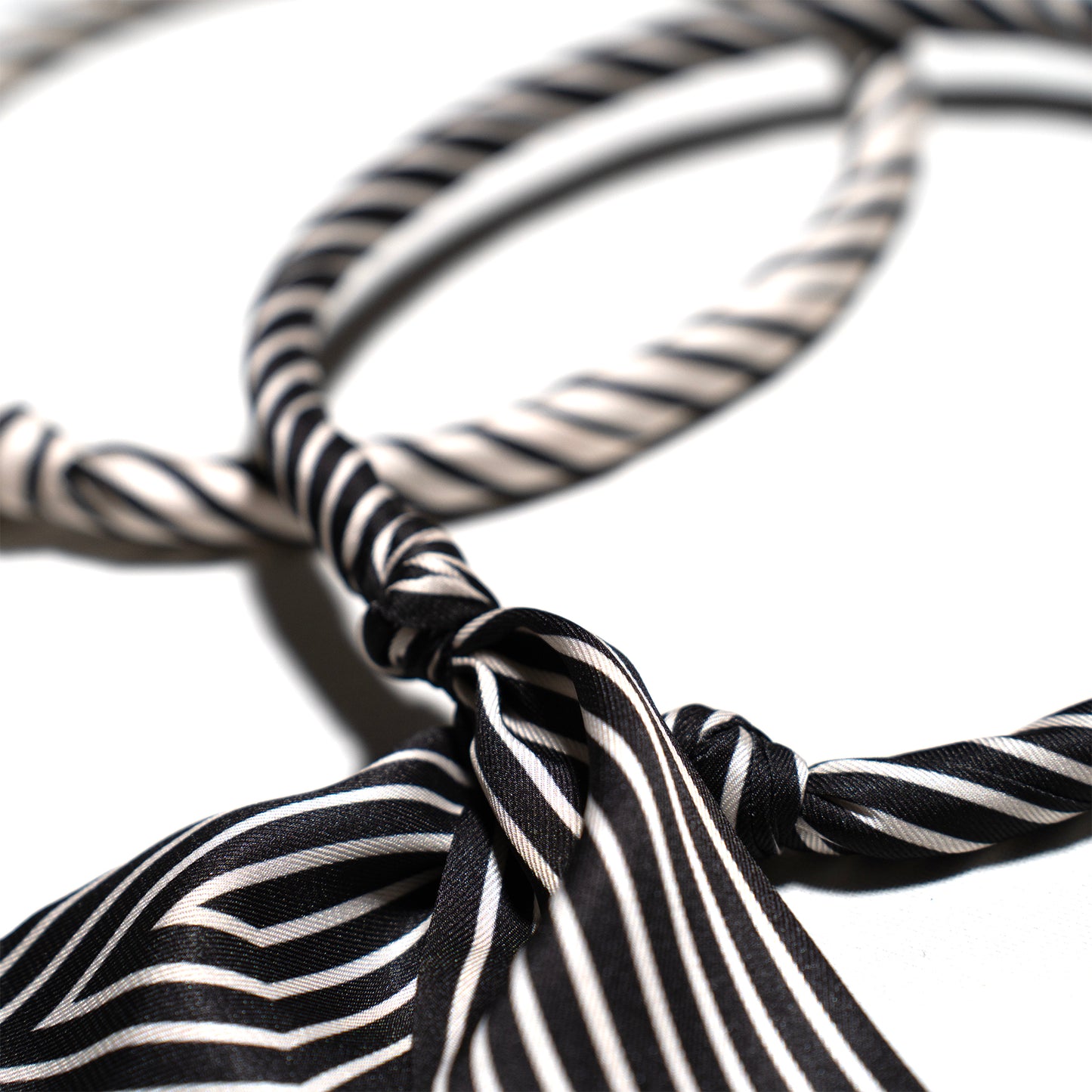Collana Foulard Calamita Righe