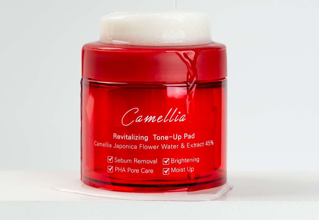 JEJUINDI Camellia Revitalising Tone-Up Pad